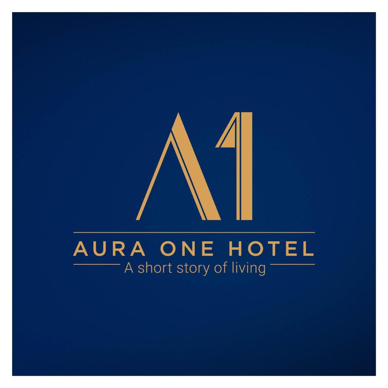 Aura One Hotel Kochi Bagian luar foto